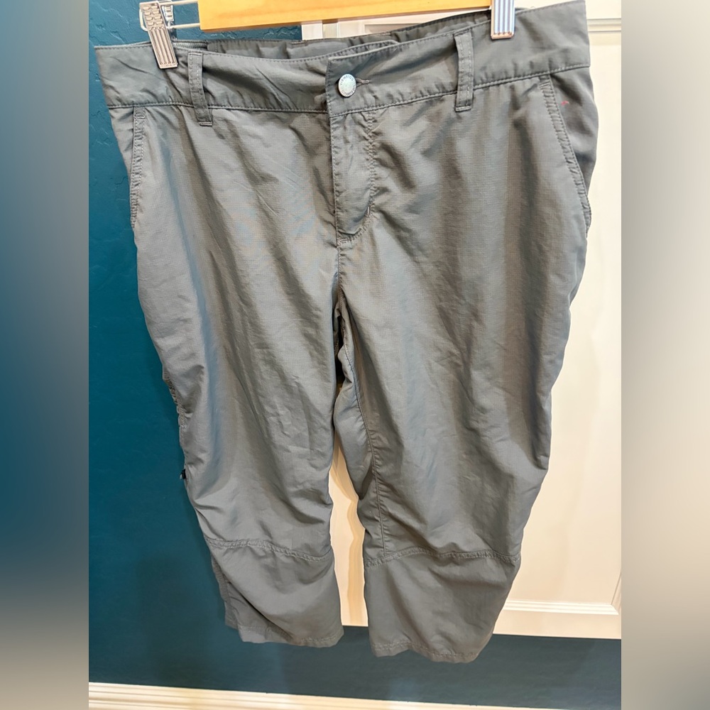 Columbia “Omni-shade” capri pants
